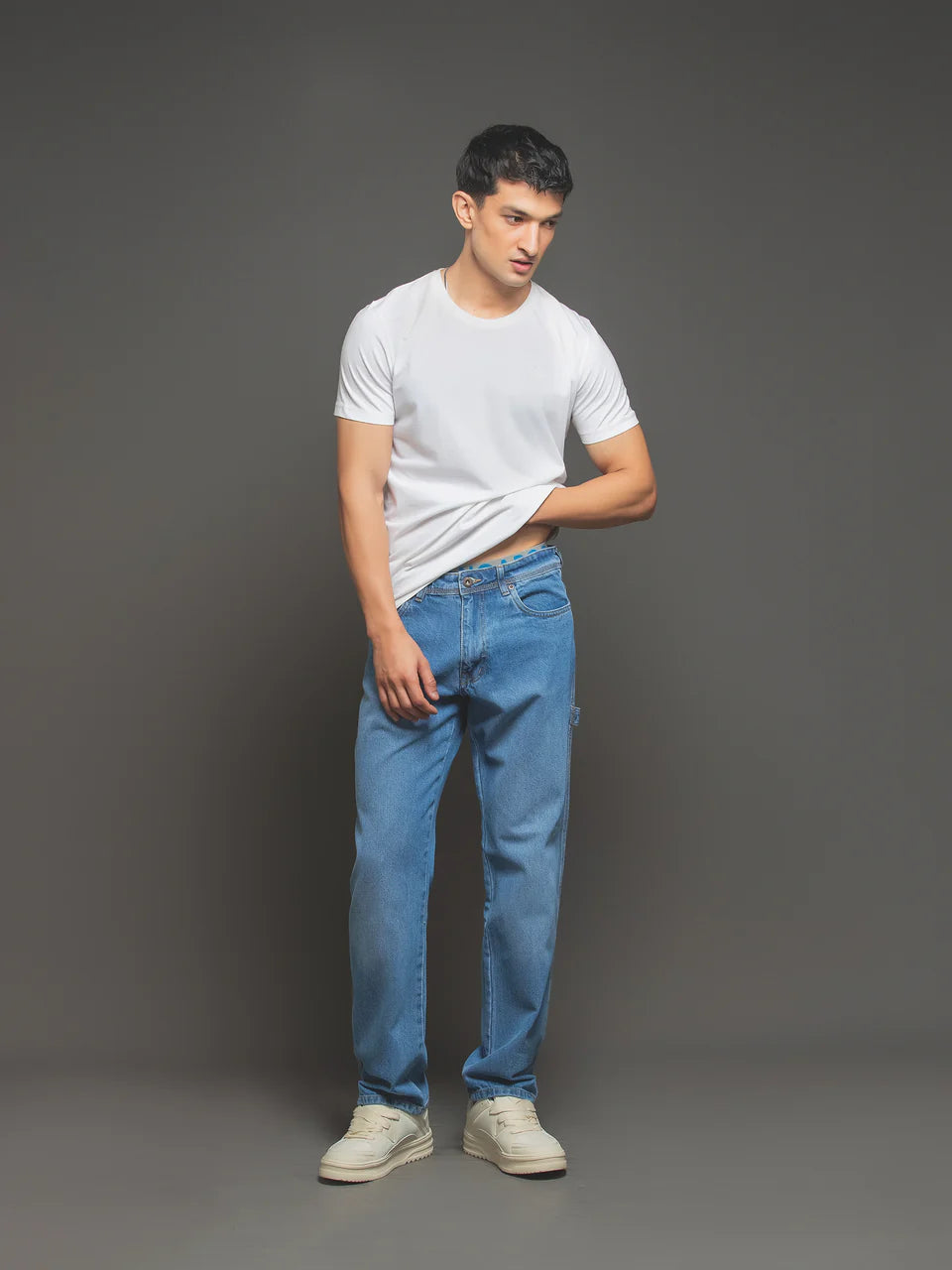 LIGHT BLUE JEANS SLIM FIT