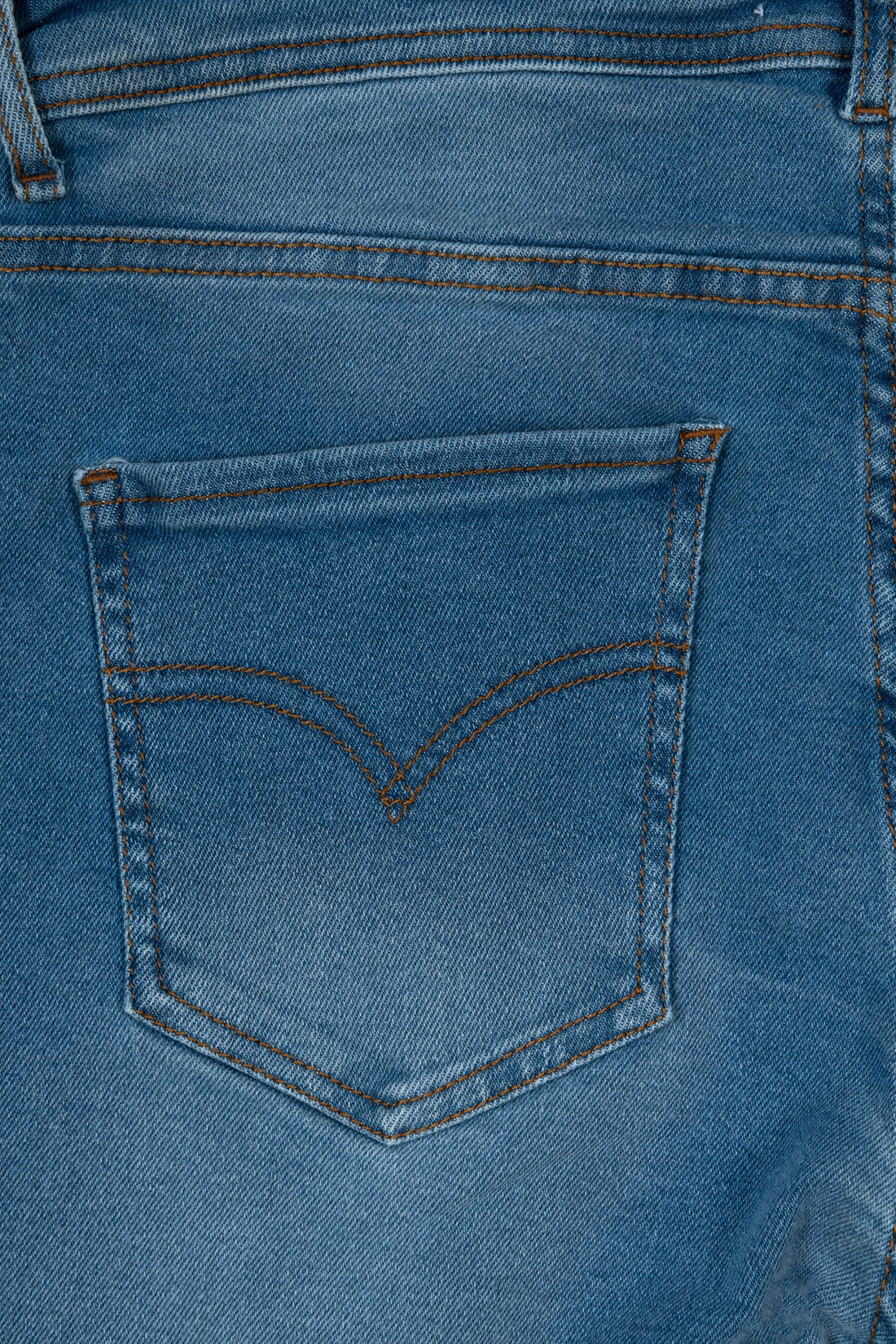 BLUE JEANS STRAIGHT FIT